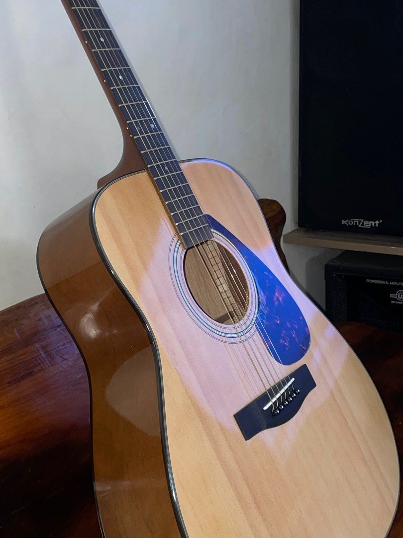 YAMAHA F600 Guitar (Category: Musical Instruments) located in Manila. Submitted by reign0718 (Listing ID 1334827297, Image 2). Description: This Yamaha F600 acoustic guitar is in superb condition and suitable for both beginners and seasoned musicians. The F600 is known for its rich tone and excellent build quality, and it produces a warm, full sound that complements any musical style. With a comfortable neck and simple playability, it’s great for