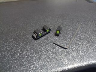 （分類：）位於 。 由 uotora_ten 提交（商品編號 1335034411，圖片 1）。簡介： 。