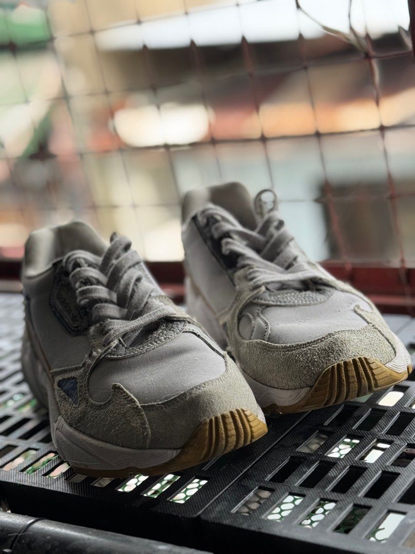 Adidas falcon size 9 cheap