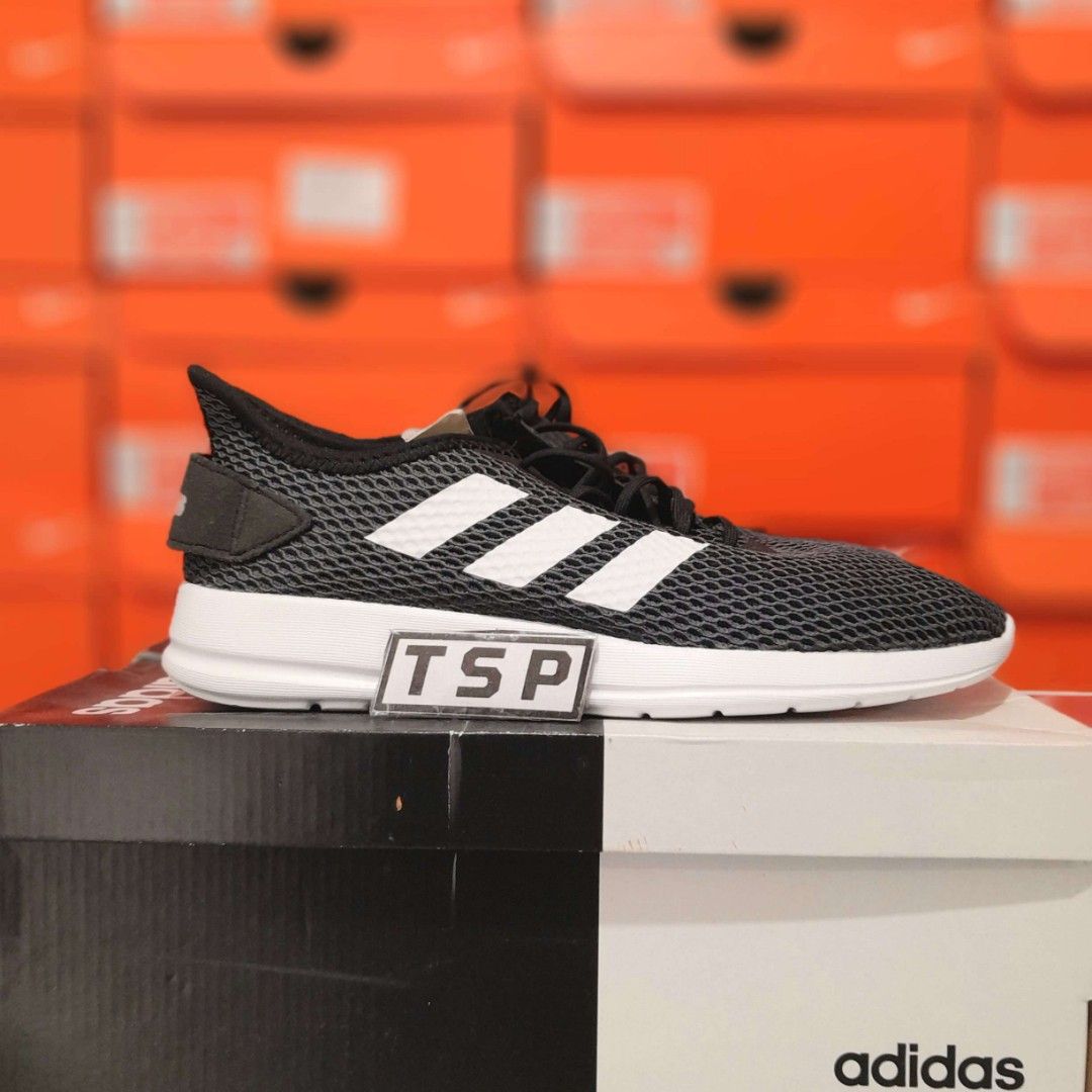 Women's yatra sneakers  black/white store