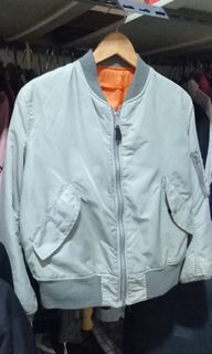 (Kategori: ) berada di . Dikirim oleh suryadstuff (ID iklan 1334998873, Gambar 1). Deskripsi: .