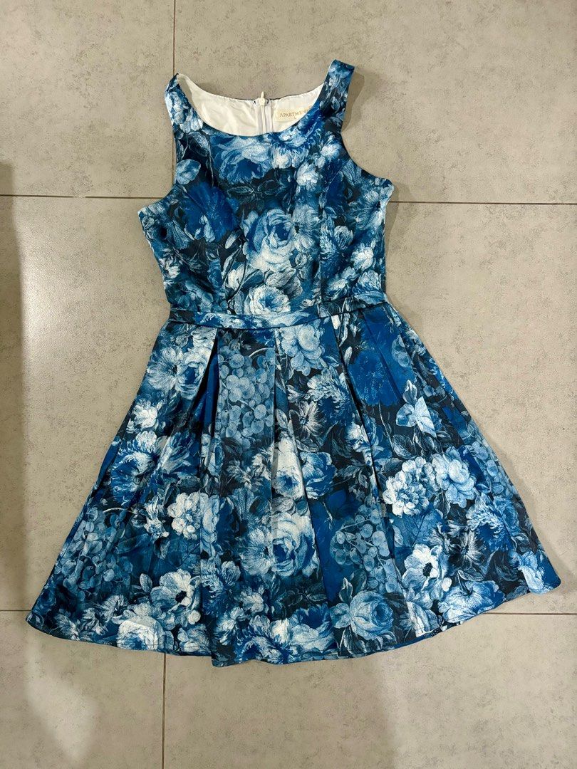 APARTMENT 8 (SMALL) FLORAL DRESS (Category: Dresses) located in Antipolo. Submitted by mdmeanders (Listing ID 1335010107, Image 1). Description: ~ SHIPPING: Buyers are welcome to arrange their own courier for shipping. ~ PAYMENT: GCASH / BPI QR CODE ~ LOCATION PICK UP:📍ANTIPOLO OR MANDALUYONG.