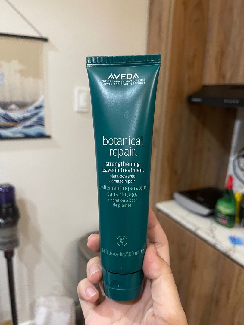 Aveda botanical repair treatment (Category: Face Care) located in Marikina City. Submitted by thriftcircle (Listing ID 1334987142, Image 1). Description: botanical repair. strengthening leave-in treatment plant-powered.