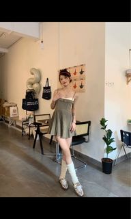 (Category: ) located in . Submitted by cherryy.closet (Listing ID 1334953176, Image 1). Description: .