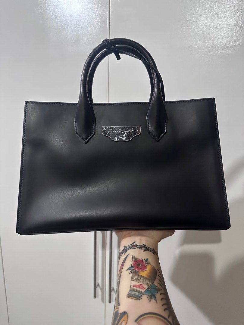 Balenciaga office bag Women s Fashion Bags Wallets Shoulder Bags on Carousell