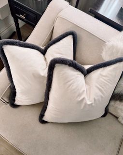(Category: ) located in . Submitted by Maison8 (Listing ID 1334964408, Image 1). Description: .