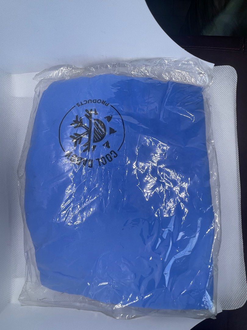 Cooling towel (Category: Body Care) located in San Juan City. Submitted by stphilippines (Listing ID 1334978990, Image 2). Description: Cooling towel. Just dip in cold water, squeeze and wrap around your back or neck and stay cool for hours at a time. .