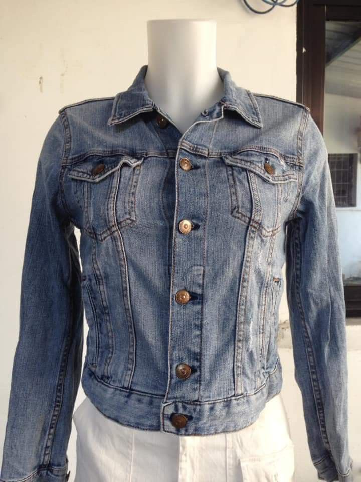 &Denim by H&M jacket (Category: Coats, Jackets and Outerwear) located in San Fernando. Submitted by hellokteesph (Listing ID 1335003943, Image 2). Description: 150 lp + sf h&m brand xs to small no flaws like new personal preloved.