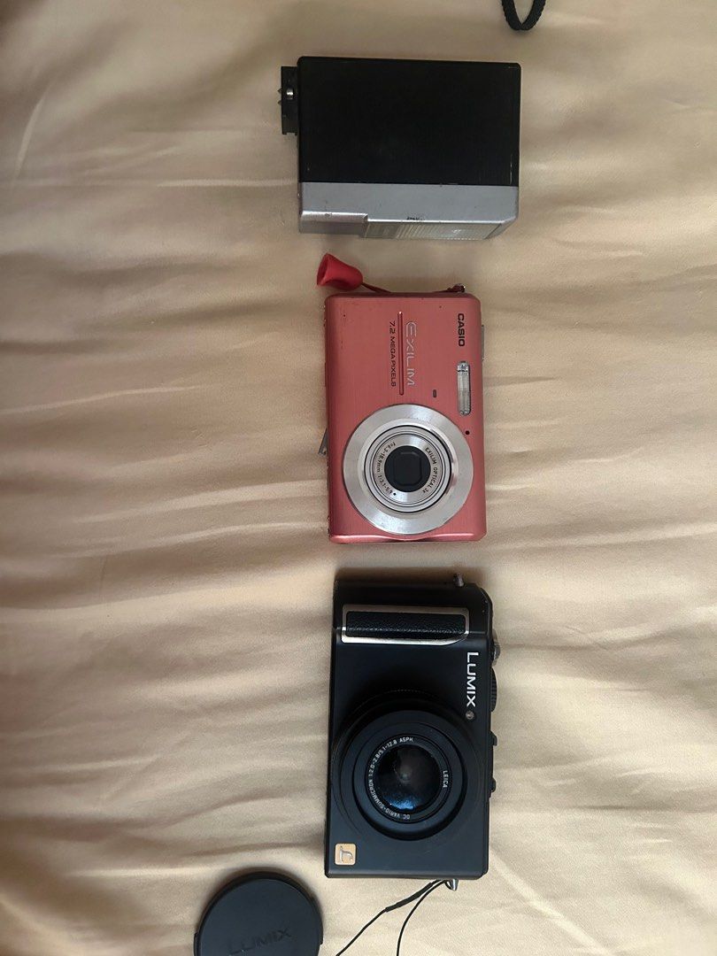 DIGICAMS UNTESTED (Category: Cameras) located in Binan City. Submitted by vintagebyella (Listing ID 1334906793, Image 2). Description: 3000 TAKE ALL LUMIX DMC-LX3: was working, all of a sudden stopped working, comes with battery (1,500) Casio Exilim: untested (1000) Canonlite D flash: untested (1000) All negotiable.