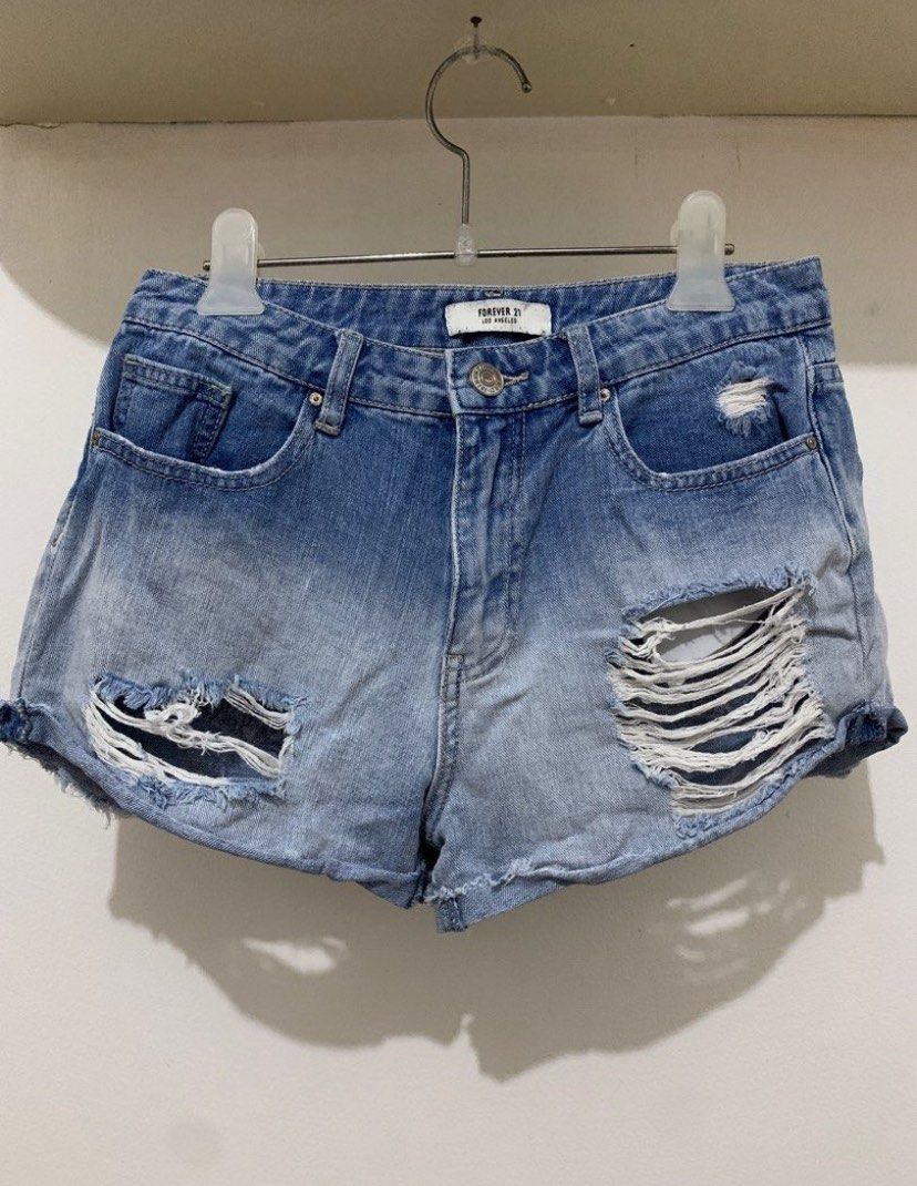 Forever 21 denim shorts Women s Fashion Bottoms Shorts on Carousell