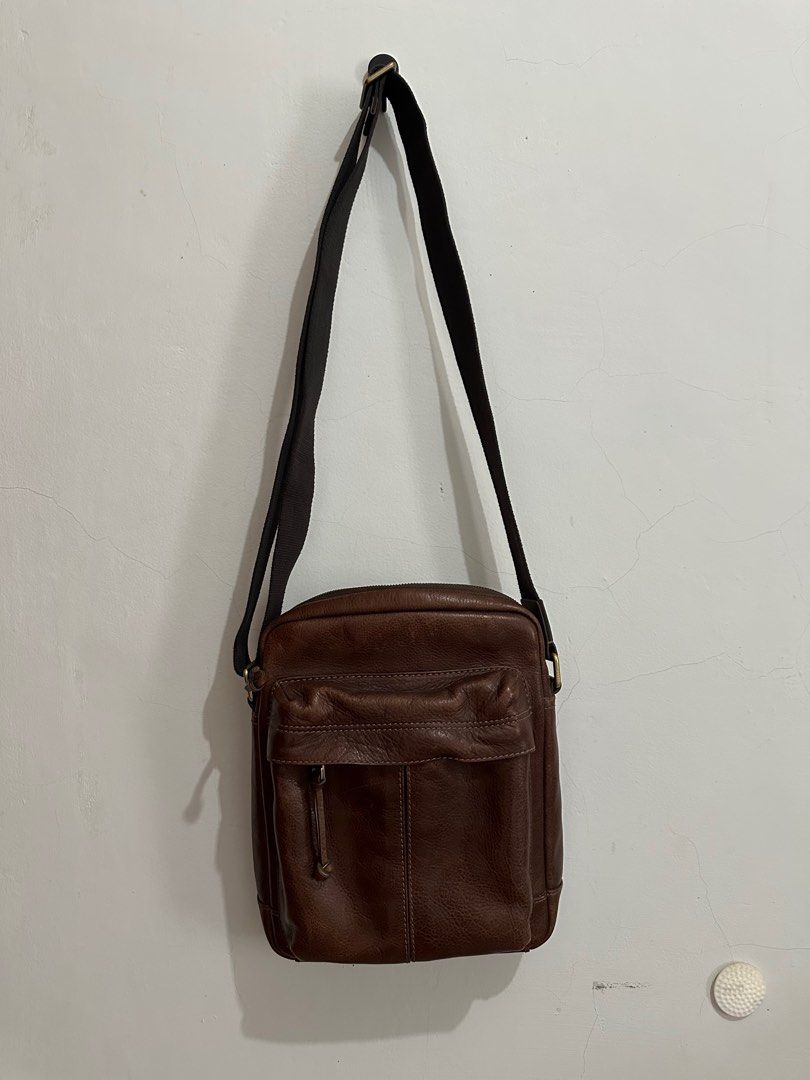 fossil defender NS citybag brown original Fesyen Pria Tas Dompet Tas Selempang di Carousell