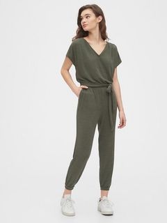 (Category: ) located in . Submitted by _myprelovedcloset (Listing ID 1334996641, Image 1). Description: .