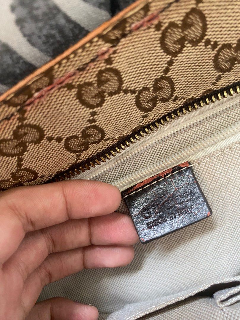 Gucci bag inside hot sale