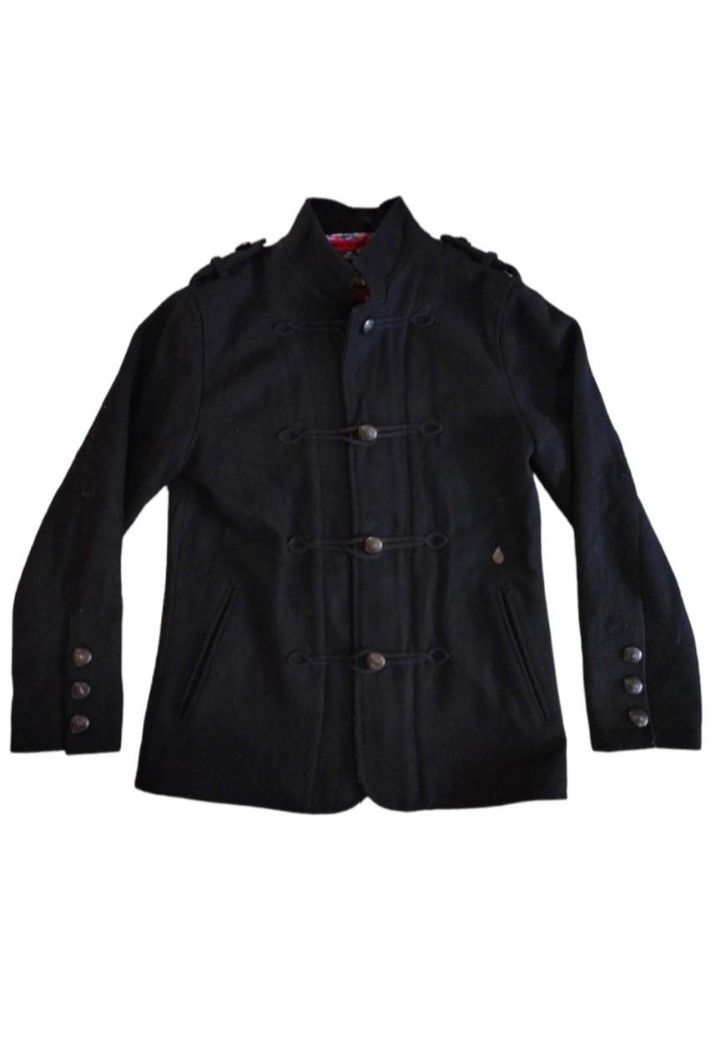 Jacket volcom (Category: Coats, Jackets and Outerwear) located in Hulu Terengganu. Submitted by kasut2nd (Listing ID 1335055307, Image 1). Description: pit 22 labuh 27.
