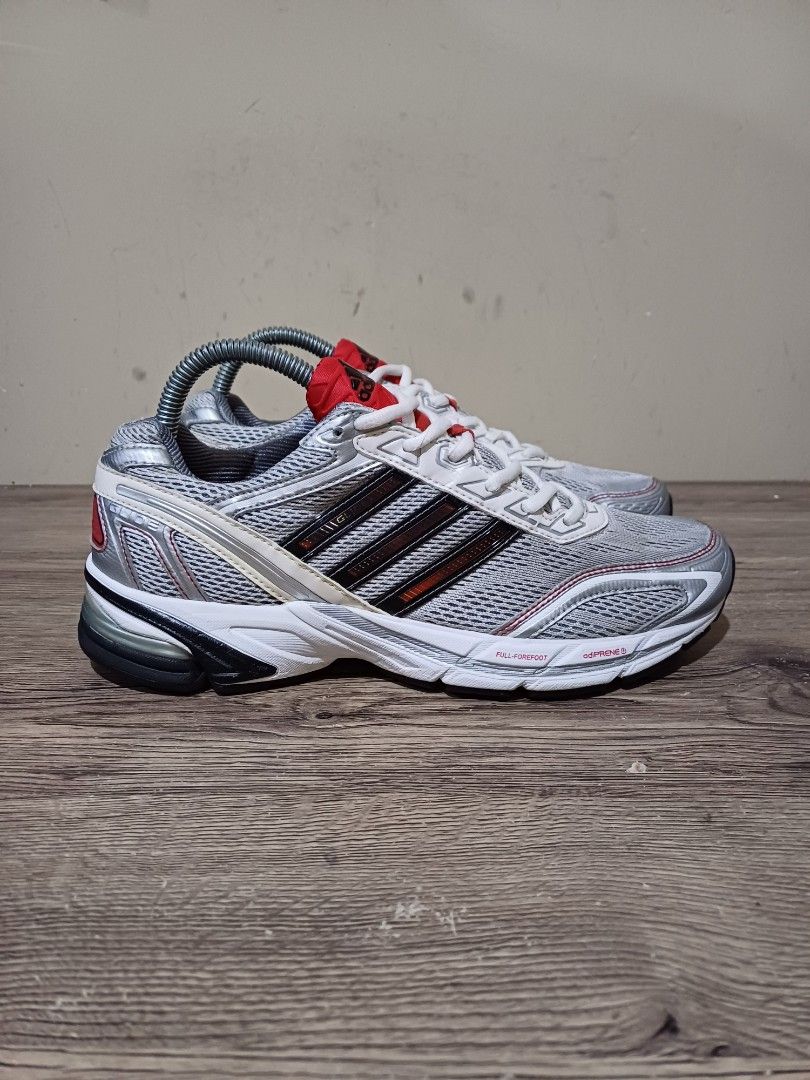 Kasut volleyball adidas top