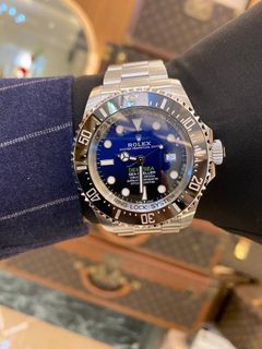 (Category: ) located in . Submitted by redrabbitluxury_singpore (Listing ID 1334972967, Image 1). Description: .