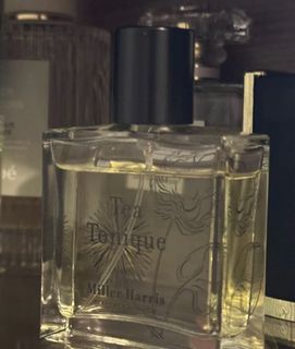 （分類：）位於 。 由 kitzi.perfum 提交（商品編號 1334969127，圖片 1）。簡介： 。