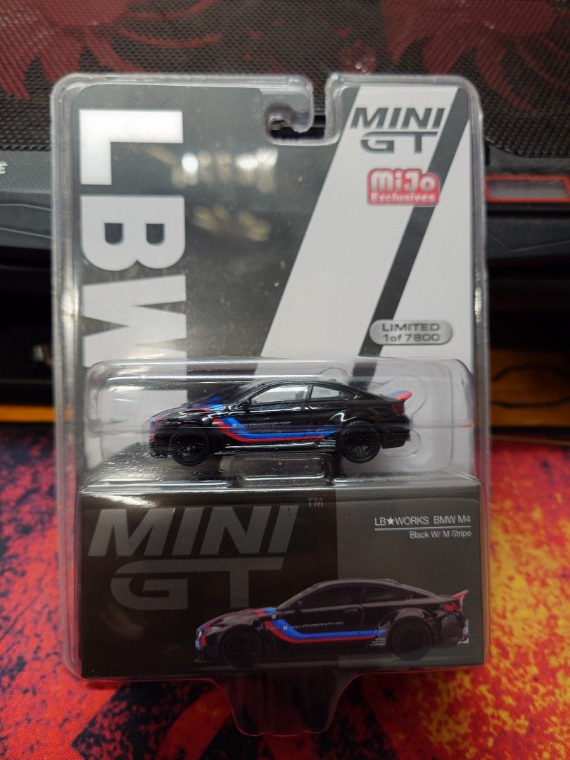 MINI GT LB Works BMW M4 ブラック w/m stripe Mini GT BMW M4 LB Works