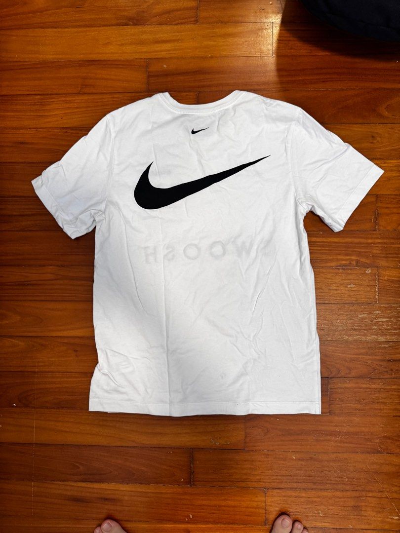 nike t shirt double swoosh