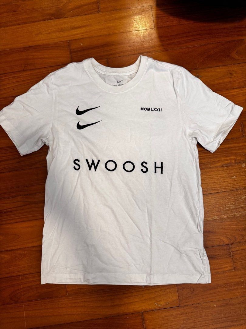 nike t shirt double swoosh