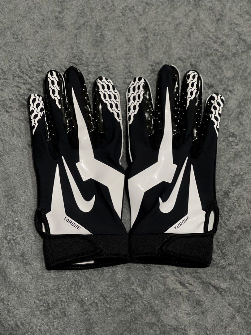 Nike torque football gloves top