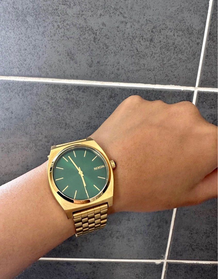 Nixon gold green clearance