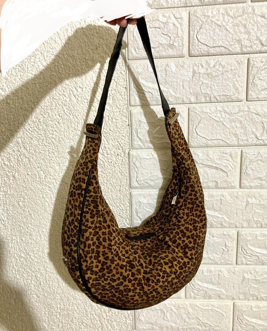 Orig Bottega Veneta vintage leopard printed y2k hobo baguette bag 