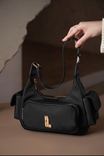(Kategori: ) berada di . Dikirim oleh csseria3 (ID iklan 1335033781, Gambar 1). Deskripsi: .