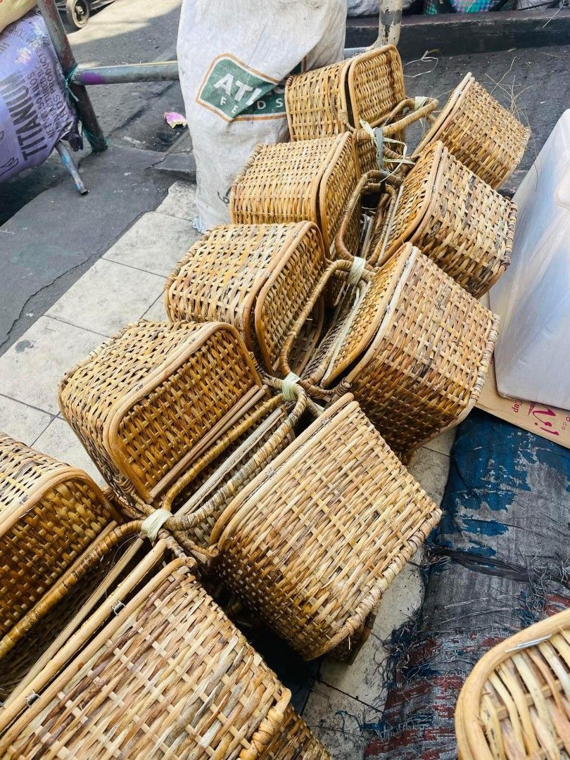 Picnic baskets available onhand ‼️ (Category: Gift Baskets & Hampers) located in Pasig City. Submitted by shytorres (Listing ID 1335068649, Image 2). Description: picnic baskets available onhand ‼️ 410 php only retail price 390 php wholesale price (min.of 10pcs) 370 php bulk orders( min. of 50pcs) also available FRUIT BASKETS 🧺 📍pasig location.