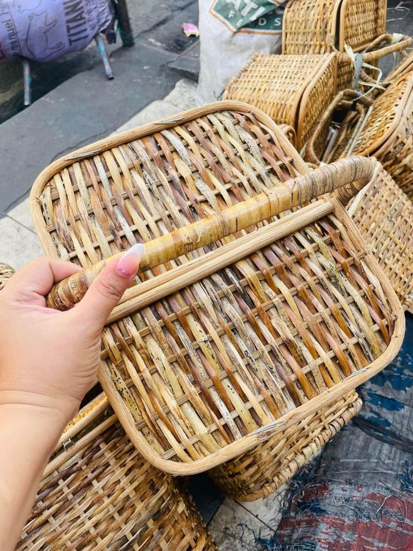 Picnic baskets available onhand ‼️ (Category: Gift Baskets & Hampers) located in Pasig City. Submitted by shytorres (Listing ID 1335068649, Image 3). Description: picnic baskets available onhand ‼️ 410 php only retail price 390 php wholesale price (min.of 10pcs) 370 php bulk orders( min. of 50pcs) also available FRUIT BASKETS 🧺 📍pasig location.