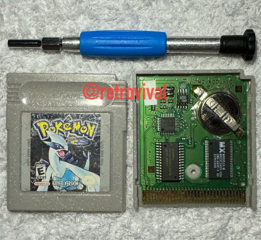 Pokemon Silver Version gameboy cartridge- USA version #04 (Category: Nintendo) located in Bacarra. Submitted by retrovival (Listing ID 1334900060, Image 3). Description: 🔖 Pokemon Silver Version gameboy cartridge- USA version #04 ✅ Pokemon Silver Version gameboy cartridge- USA version #04 ✅Replaced battery 🔋 ✅Clean label ✅Tested with existing Saved game data ✅comes with Free cartridge case and Repro Case ✅sold as is ✅Shipping Via LBC or JnT ✅MO