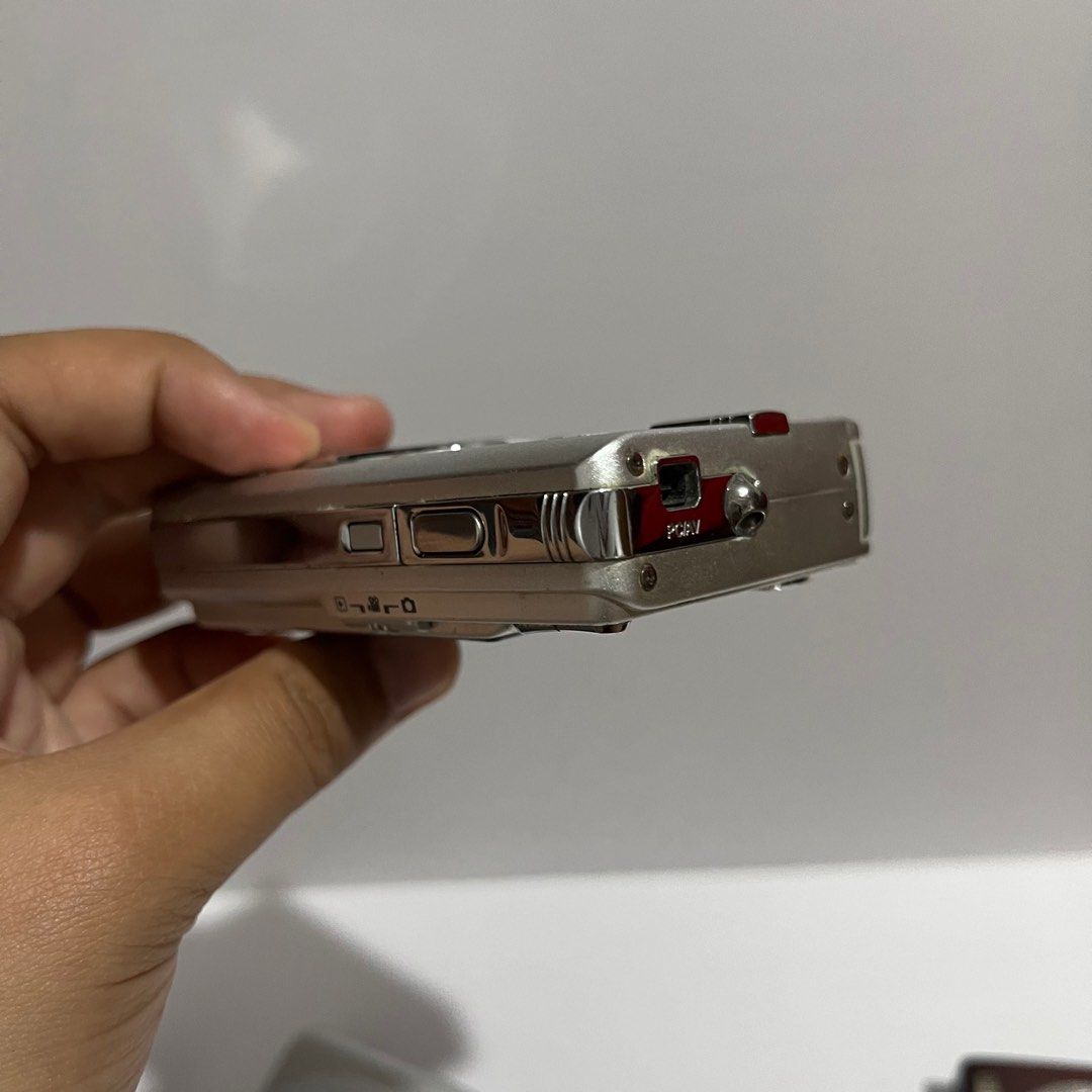 Polaroid -Untested Digital Camera (Category: Cameras) located in Quezon City. Submitted by laenacasco (Listing ID 1334930596, Image 3). Description: Disclaimer: * From japan surplus * Do your own research for description * No battery/sd card for testing (might be working, might not) * Selling as is Commonwealth, Quezon City.