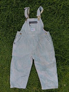 (Category: ) located in . Submitted by kidsbundlepreloved (Listing ID 1335067328, Image 1). Description: .