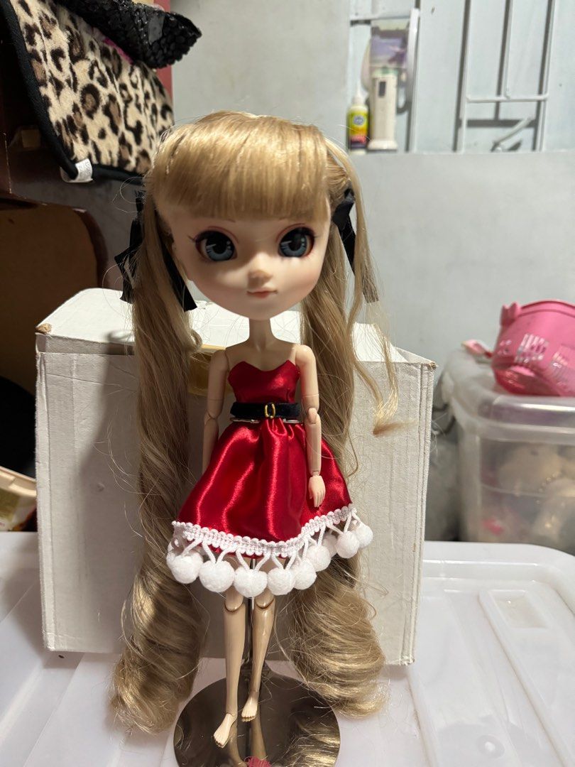 Pullip rozen maiden (Category: Figurines & Statues) located in Antipolo. Submitted by kawaiikeepsake (Listing ID 1334917498, Image 2). Description: Selling my Pullip Rozen maiden not her original dress 2 no shoes . Sold as is Wyswg . .