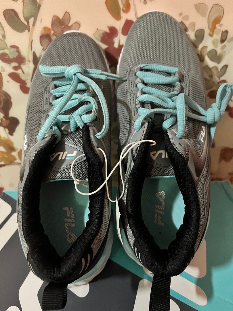 SALE FILA WOMEN S WINSPEED Athletic Sneakers Shoes Women s Fashion Footwear Sneakers on Carousell