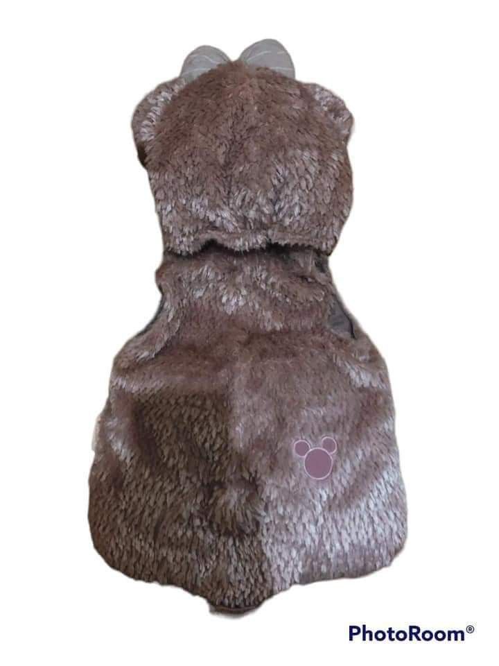 Shellie May Bear Costume (Category: Babies & Kids Fashion) located in San Fernando. Submitted by InvisibleMe (Listing ID 1334945576, Image 2). Description: Shellie May Bear Costume Super ganda ng quality nito 😍 Can pass as Brandnew with tag Disney Baby HongKong DisneyLand 12-18 months on tag.
