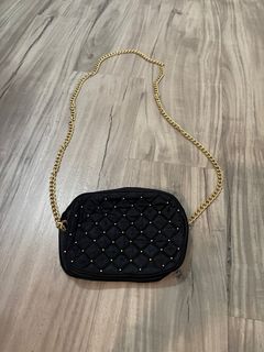 (Category: ) located in . Submitted by happyshopper (Listing ID 1334969255, Image 1). Description: .