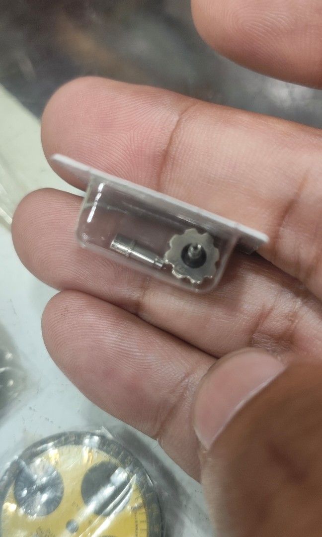 Tag Heuer Crown (Category: Men's Watches) located in Manila. Submitted by YurWatch (Listing ID 1334902988, Image 2). Description: Tag Heuer Crown for Model WAU for Sale: 3000 Brand new Metro Manila Meet up or thru shipping via lbc or Lalamove Pm me 👌👍🙏💓.