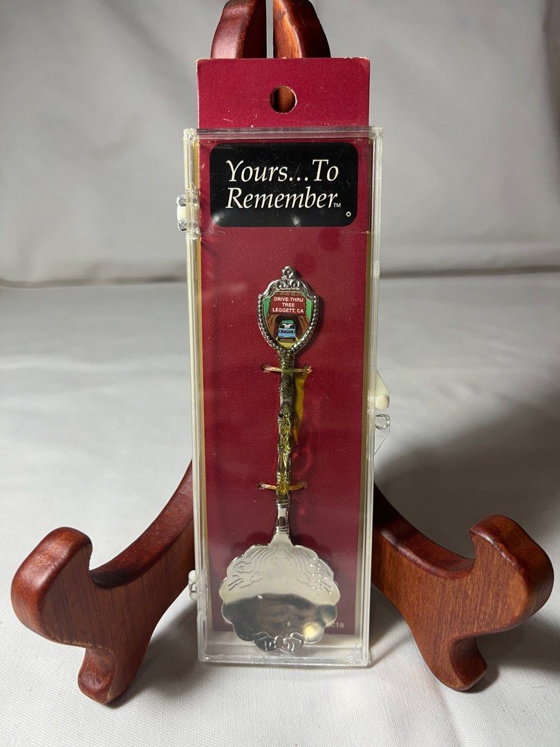 Teaspoon souvenir (Category: Dinnerware & Cutlery) located in Paranaque City. Submitted by nostalgia.ph (Listing ID 1334975262, Image 2). Description: 300 each‼️‼️‼️.
