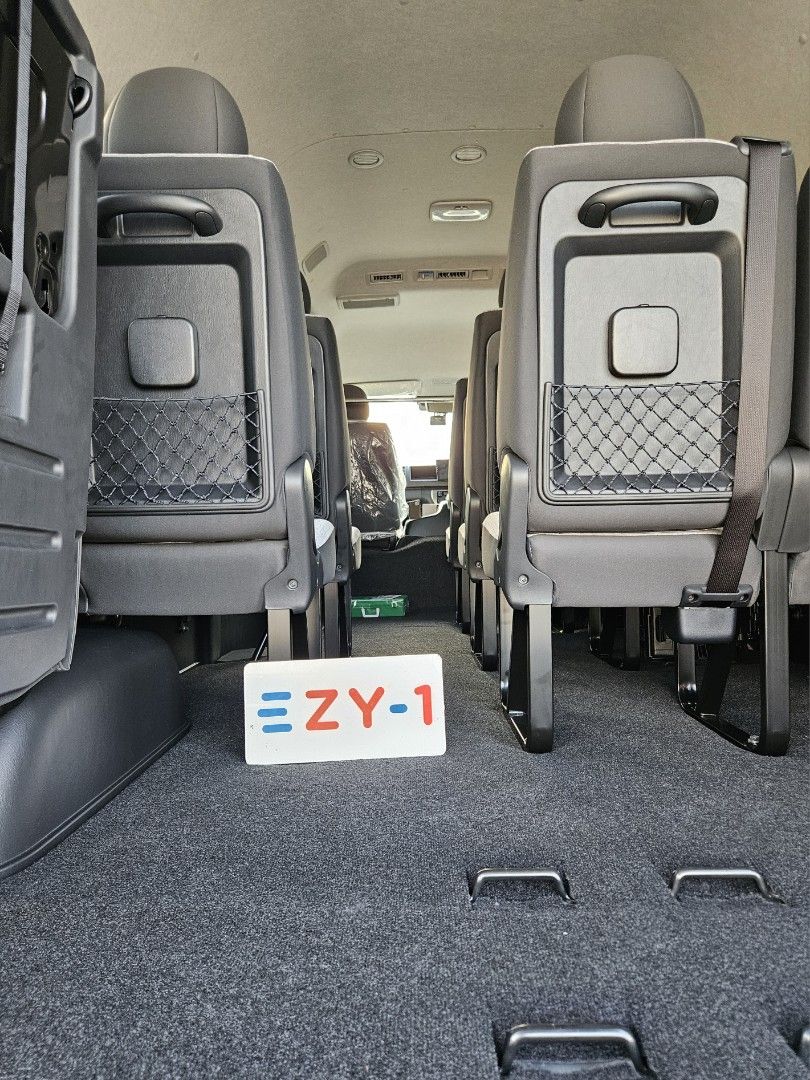 Toyota Combi Bus 13+1 Seaters62886405669507114