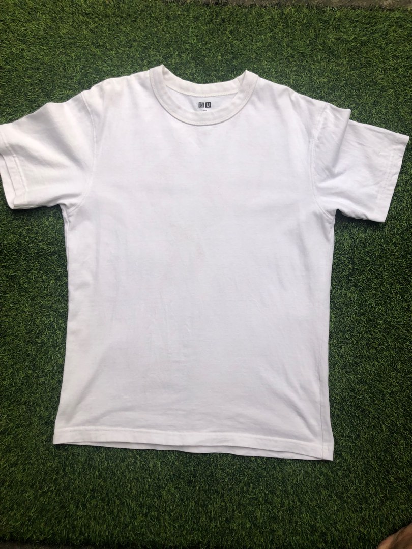 UNIQLO Plain White Tshirt Men s Fashion Tops Sets Tshirts Polo Shirts on Carousell