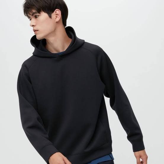 UNIQLO ULTRA STRETCH DRY SWEAT PULLOVER HOODIE Men s Fashion Tops Sets Hoodies on Carousell