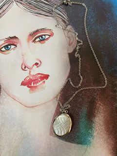(Category: ) located in . Submitted by vintagebymatilde (Listing ID 1334925279, Image 1). Description: .