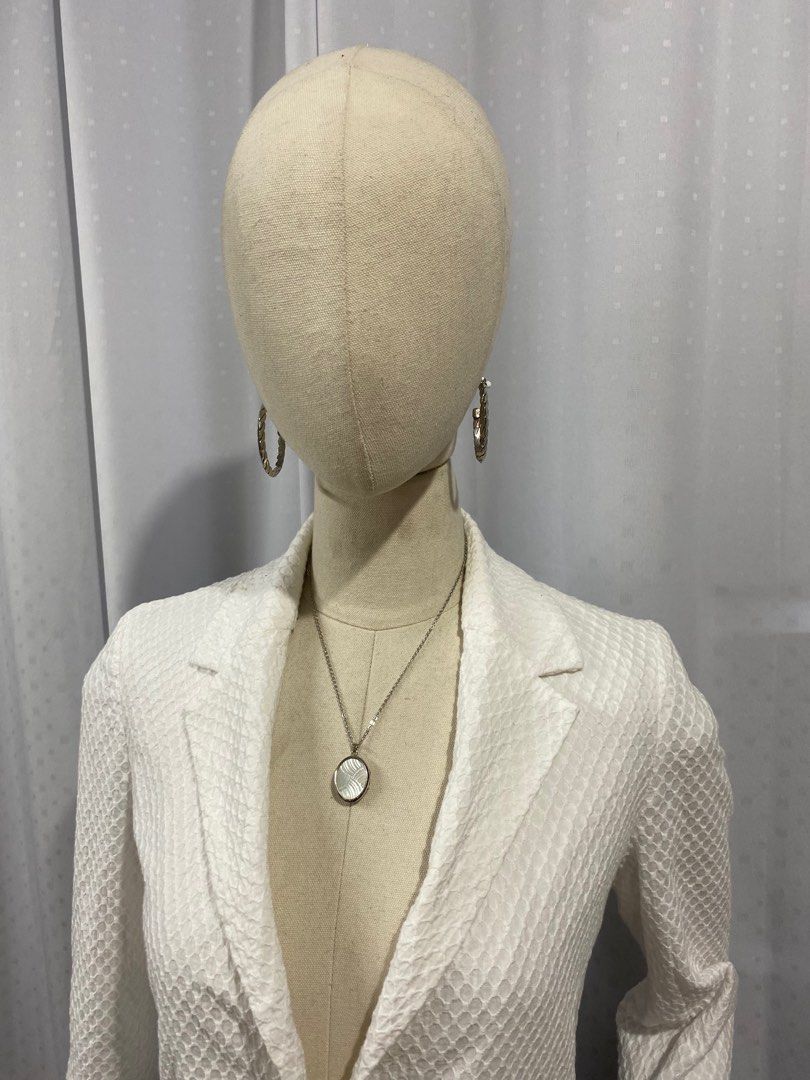 Vintage pearlized carved locket (Category: Necklaces) located in Quezon City. Submitted by vintagebymatilde (Listing ID 1334925279, Image 2). Description: ⚜️Vintage pearlized oval locket pendant. 2.5x1.75cm in size. 18” hypoallergenic chain. Sourced from Tokyo. 650 pesos It will be sold as is. All sales are final. No return. No exchange. Please inspect the photo before purchasing. Thank you. #vintageph #lookingfor #localph #styleph #vintageshop #