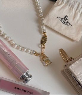 (Category: ) located in . Submitted by uncoolwears (Listing ID 1335027959, Image 1). Description: .