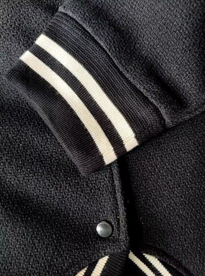 YSL Teddy Jacket (Category: Coats, Jackets and Outerwear) located in Taguig. Submitted by stryan (Listing ID 1334957818, Image 2). Description: Ysl size 46 = small Chest: 23in, 45in round about Length: 24in Sleeves: 25in Can only fit to thin build bodies with a height of 5'6" and preferably for women Slightly negotiable COD lbc or meet up.