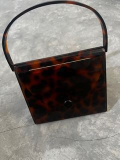 (Kategori: ) berada di . Dikirim oleh bestcondition (ID iklan 1335107026, Gambar 1). Deskripsi: .