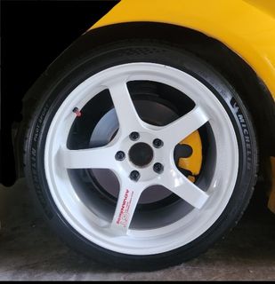 (Category: ) located in . Submitted by buyselltradedeal (Listing ID 1335109453, Image 1). Description: .