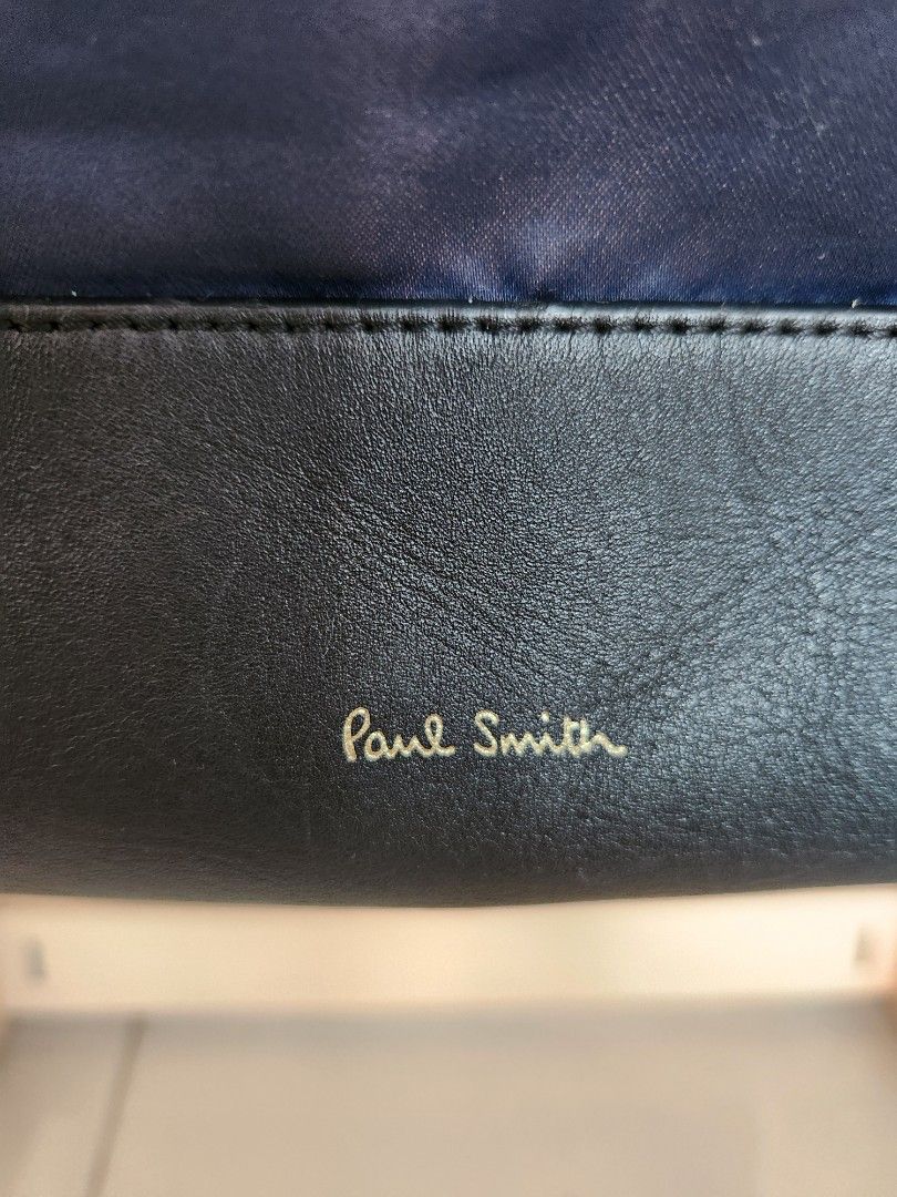 Backpack Paul Smith (Category: Backpacks) located in Singapore. Submitted by chantelleong (Listing ID 1335123769, Image 4). Description: .