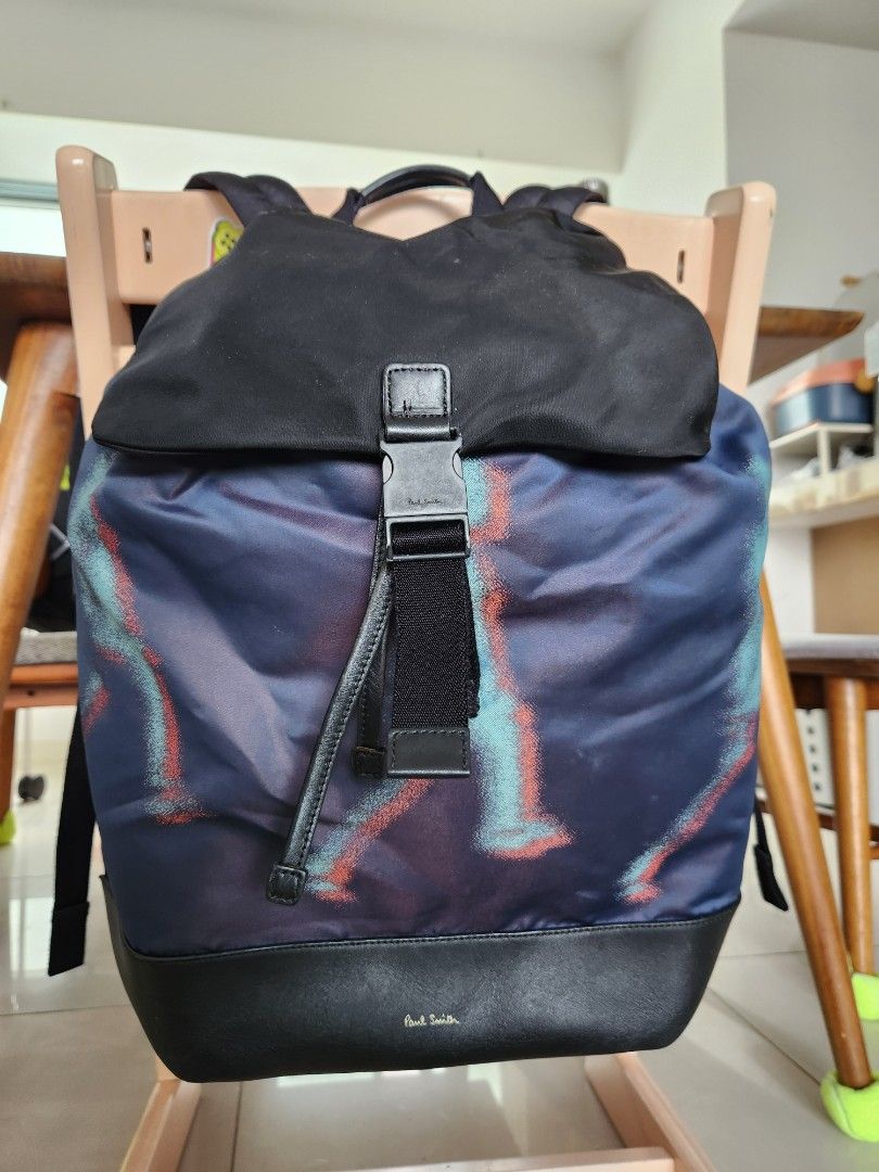Backpack Paul Smith (Category: Backpacks) located in Singapore. Submitted by chantelleong (Listing ID 1335123769, Image 1). Description: .